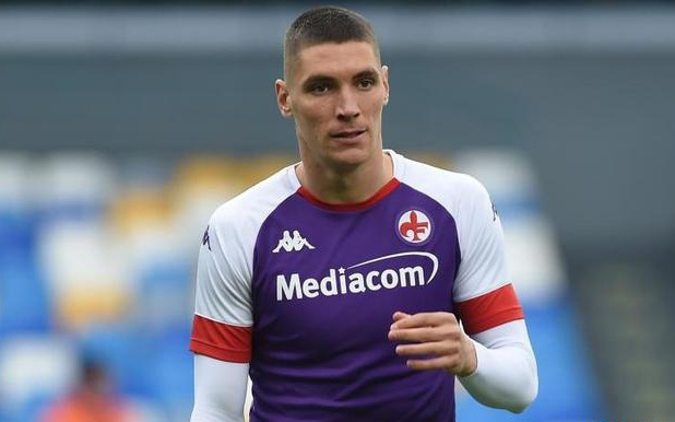 禁区陷入防 禁区陷入防