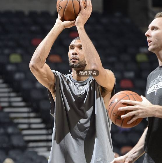 帮助球员摆 帮助球员摆